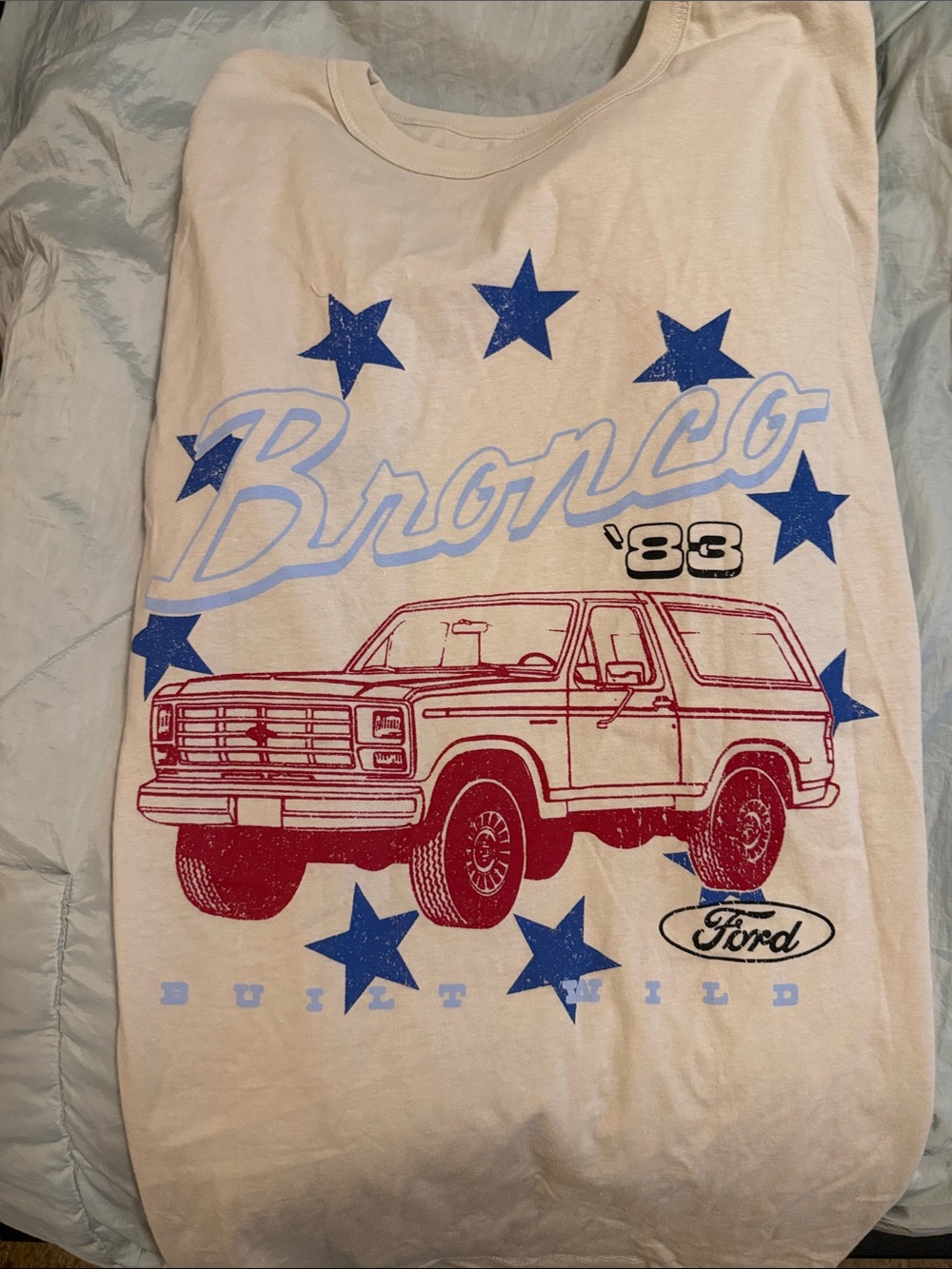 Old Navy Creme Graphic Tee Ford Bronco Truck red//blue